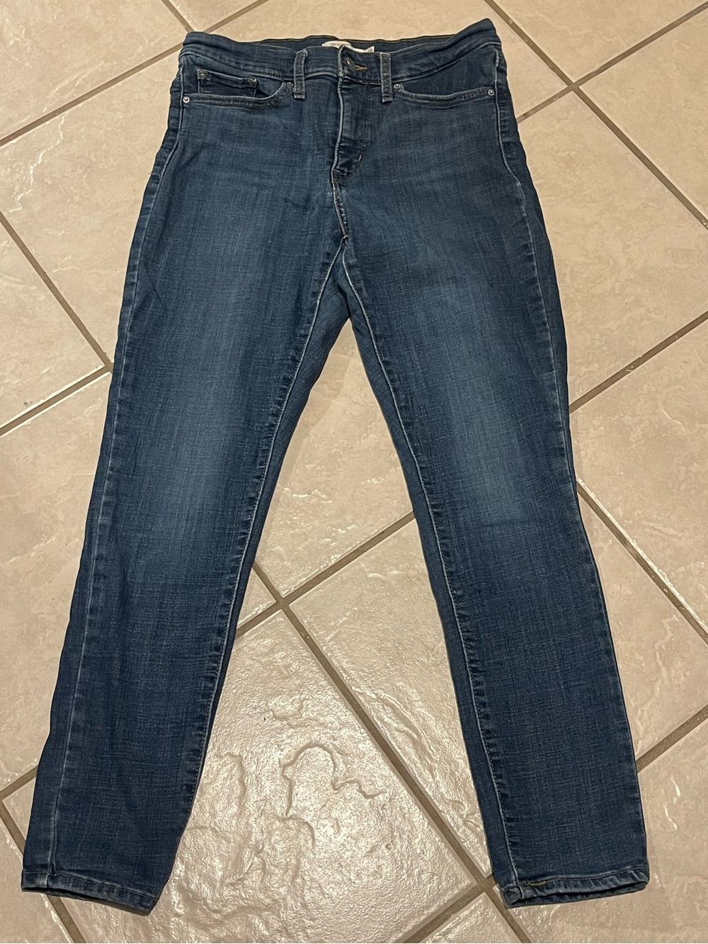 Levi's 311 Shaping Skinny Dark Blue Denim Skinny Jeans Size 29